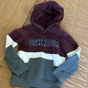 OshKosh Hoodie 🤎